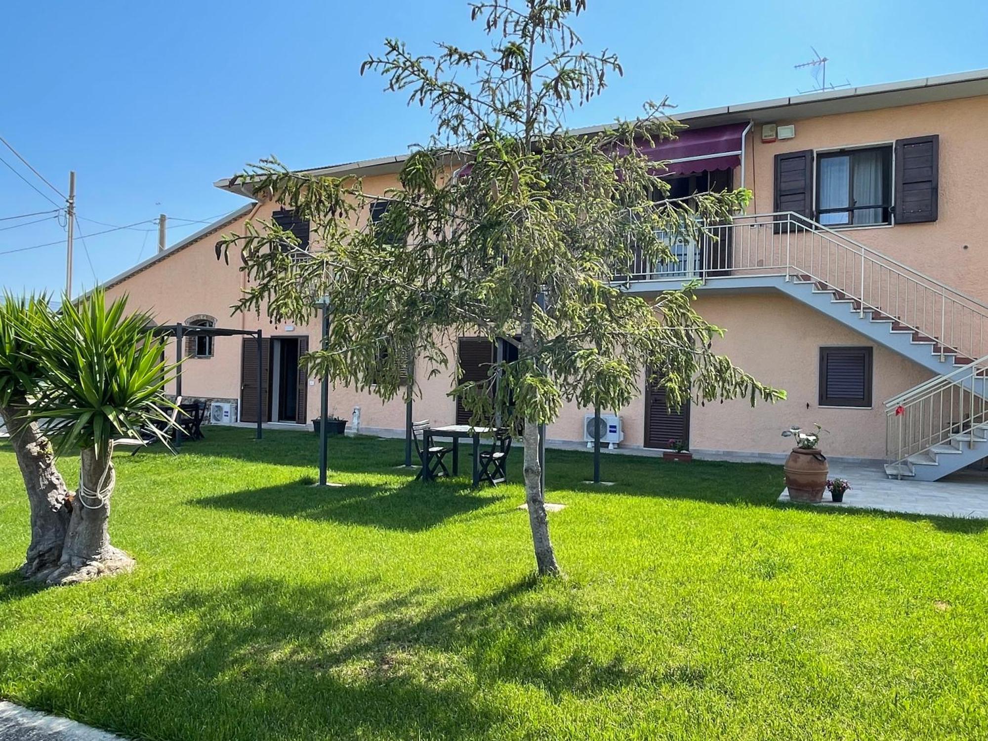 Agriturismo Da Michele E Carmela Di Voli Patrizia Доноратіко Екстер'єр фото